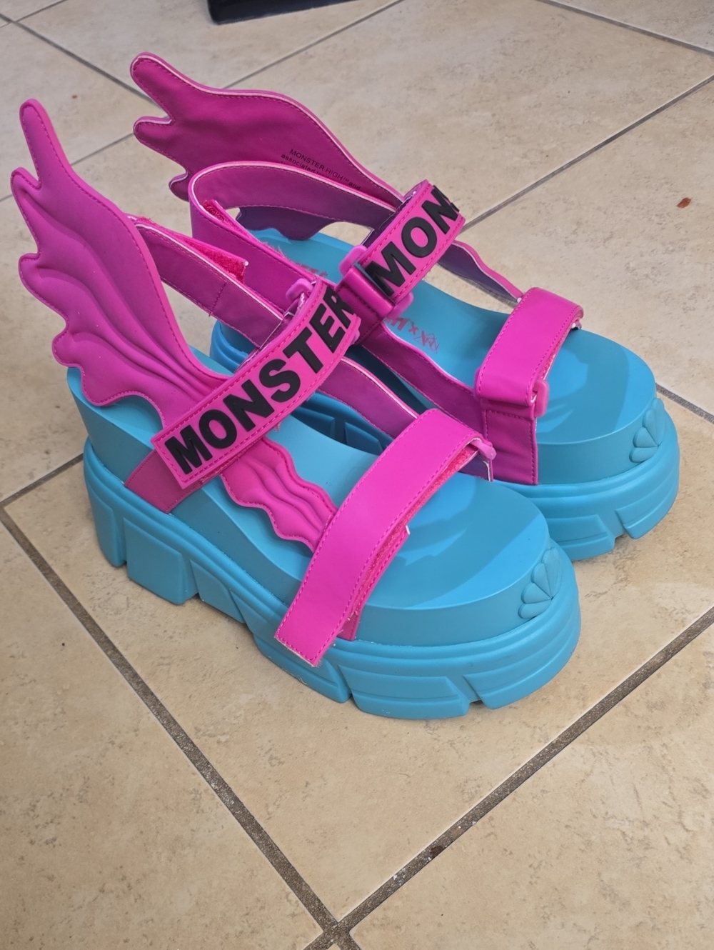 Monster High YRU Lagoona Platforms